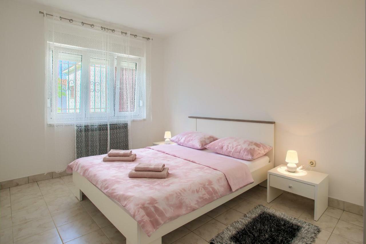 Apartman Paola Пула Екстер'єр фото
